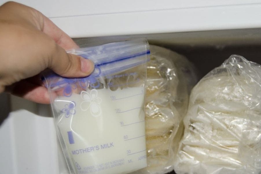 Can-Warmed-Breast-Milk-Be-Refrigerated-Again