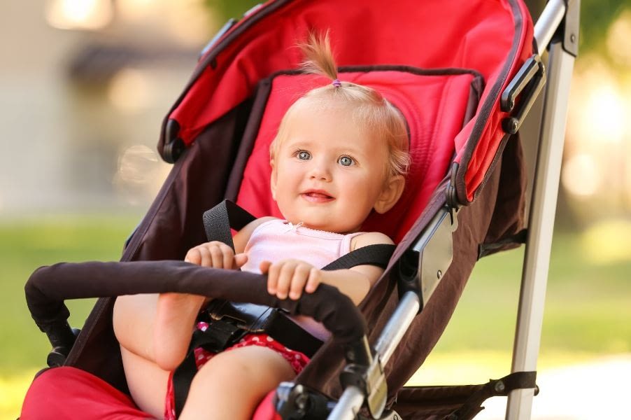 When-Can-Baby-Sit In-Stroller-Without-Car-Seat